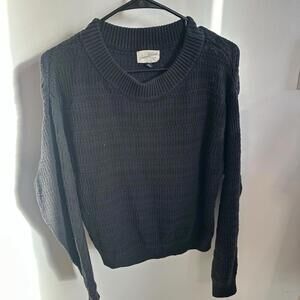 Universal Thread Women’s Textured Knit Sweater – Size Medium – Charcoal Crewneck